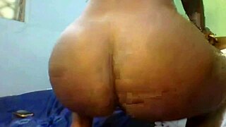 cyndy blackslave shows off her wet pussy and tight ass on cam