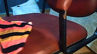 Chamei Meu Vizinho Pra Jogar e Ele Me Gozou Todinha