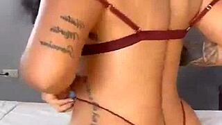 Aleja Torres Colombian Webcam