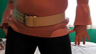 oh wow, my step sister-in-law's big ass is incredible!!