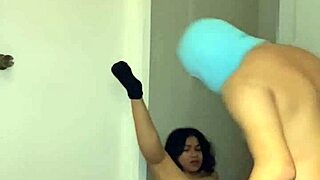 Hey, wanna see me get manhandled and licked?