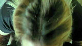 putita la chupa toda y se vomita encima 😍