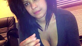 In this amateur video, a woman trims her hair to become a hot babe