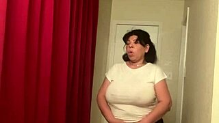 You Can Touch Me If You Love Me! Pussy Tits Boobs!