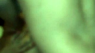 metendo sem d� no cuzinho da noiva do amigo olha o estrago no final