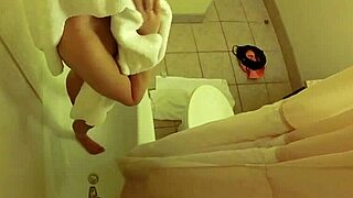 Watch Brett Rossi shower and masturbate!