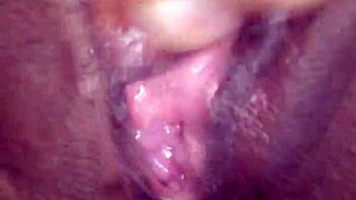 Homemade amateur wet squirting demonstration