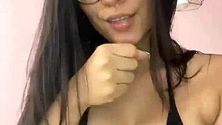 man, i can’t stop wanking on cam thinking about getting rich