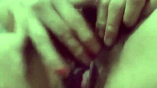 Intense female masturbator uses toys on her pussy!