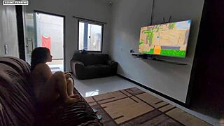 Teen 18+ Brunette Amateur Orgasms From Interracial Videogame Lap