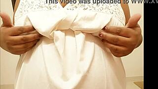 Hey, check out this Madhya Pradesh girl flashing her big tits and sexy boobs