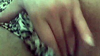 I, evy kethlyn, am masturbatin so good, it feels amazin, oh yeah