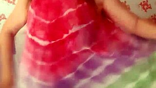 मैं मारिया ओल्ड की ह्यूज टिट्स से ऑब्सेस्ड हूँ जब वह स्ट्रिप करती है और खुद को फिंगर करती है।