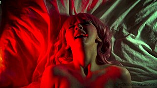 Raven's beautiful solo play with toys in stunning close-up detail