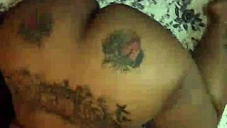 Hazelnutxxx shakes her ebony ass in the hood