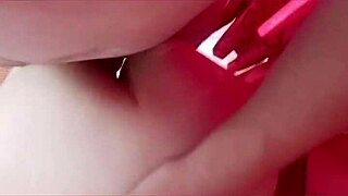 peruvian woman receives payment for keeping money.