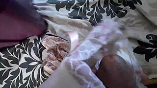 i saw mi cu�ada with big ass and tits