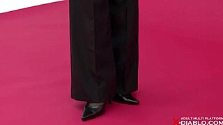 Want to see Maki Momoi in amateur lingerie?