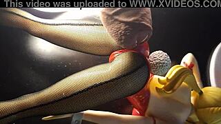 Lucy bunny gets cum on her figures in hentai