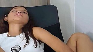 Hey, wanna see how this 18-year-old handles a dildo in her tight spot?