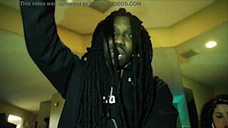 teen ghetto girl sells big ass for cash in hood