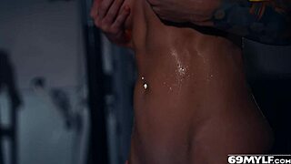 Sophia locke her strongest desire for blowjob