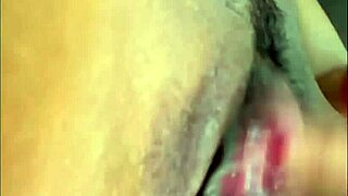 i'm this latina wife getting my wet pussy licked rough, squirting and begging for cum.