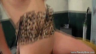 I tried out gym sex with a blonde milf giving blowjob and handjob