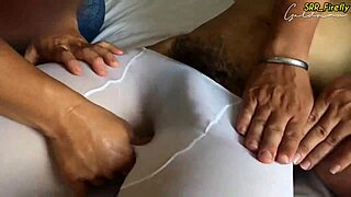 Vietnam Gay Model Shows Off Hot Body Now!