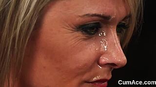 हॉट पीच को चेहरे पर कमशॉट मिला, हर बूंद निगल गई