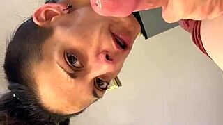 Roxi Reynolds gives blowjob to big cock