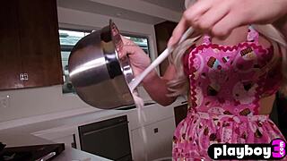 Wow, Elsa Jean's big ass and hot toy play! 😍