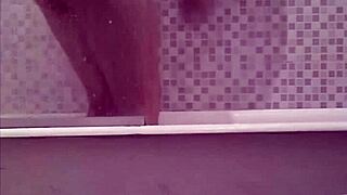 Mi Hermana Espiada Mientras Se Baña