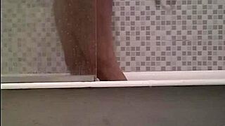 Mi Hermana Espiada Mientras Se Baña