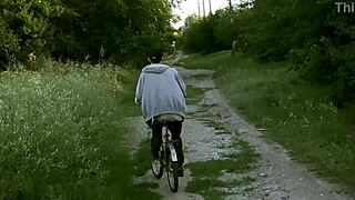 Summer cycling hot blowjob while riding bike