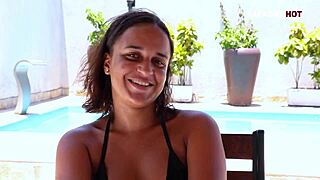 entrevista com a novinha safada fazendo anal e blowjob.