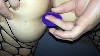 Meet up with fat ass babe tutiwitdabooty for fetish fun at adult shop with dildos