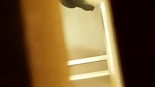 Spying on Shaved Pussy