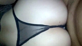 Gosando gostoso na pika, melando tudo enquanto gemo alto com prazer.