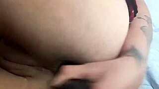 Blonde Squirts Anal Juice While Fingering Her Wet Ass Solo!