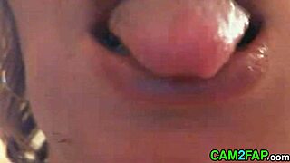 I’m so into this French webcam girl fingering herself up close.