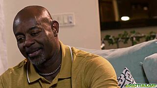 Neighbors Aaron Trainer And Max Lorde In Steamy Pre-Guest Action