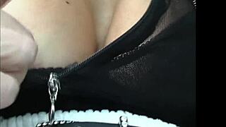 Il guardone milanese trova una bella milf con big tits, what a view!