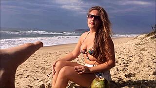 Hey, check Kellenzinha's latest liberal lifestyle episode on YouTube now!