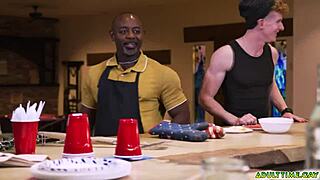 Neighbors Aaron Trainer And Max Lorde In Steamy Pre-Guest Action