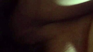 gordita fresa en su primer anal con assfucking y creampie casero