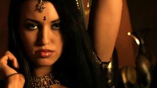 I seducd her with my movemnts in india