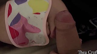 Young 18 year old deepthroat slut, wanna see me suck big cock for creampie?