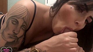 Novinha Pervertida Chupando a Piroca do Seu Namorado Pauzudo Faz Cumbrushing e Engole Toda Sua Porra Completo no Red