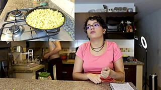 Whipped up pasta in 2 minutes, then got a hot blowjob with Henry and Veronika